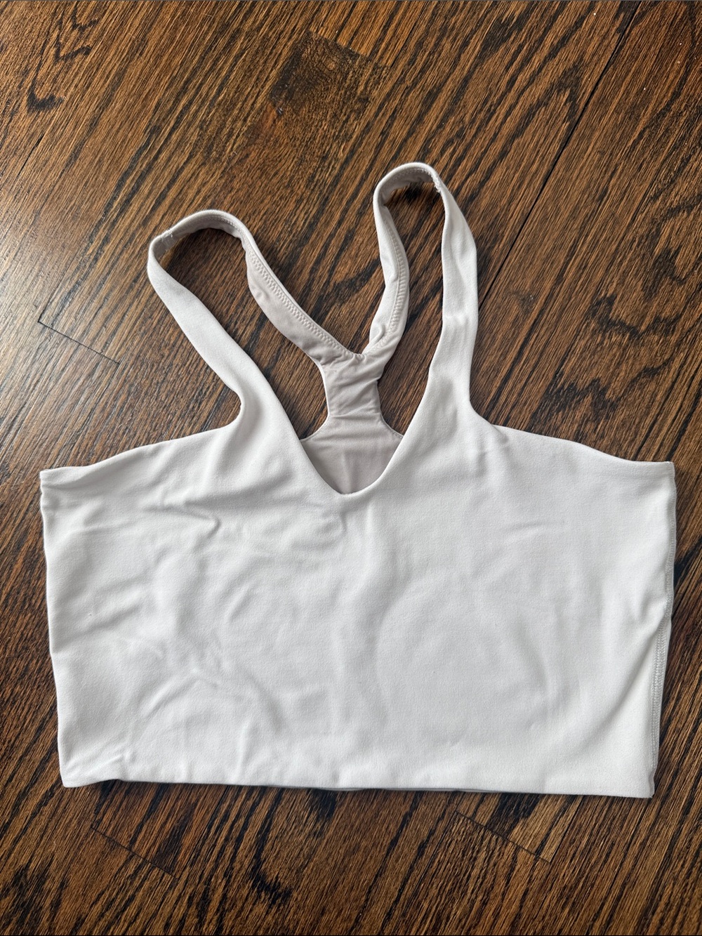 Lululemon bend this V and Racerback Sports Bra Top